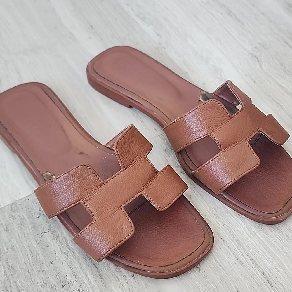 Brown H Sandals - Picture 2 of 8